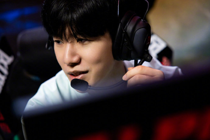 每当谈及足 每当谈及足